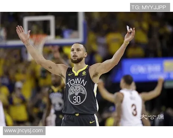 库里三分大赛惊艳全场决赛连中20球刷新历史纪录 库里三分大赛惊艳全场决赛连中20球刷新历史纪录