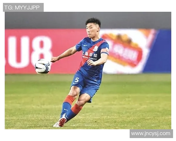 恒大与上港对决赛后采访精彩瞬间回顾与球员心声分享 恒大与上港对决赛后采访精彩瞬间回顾与球员心声分享