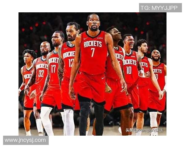 火箭队与雷霆队激战正酣NBA精彩对决引发球迷热议