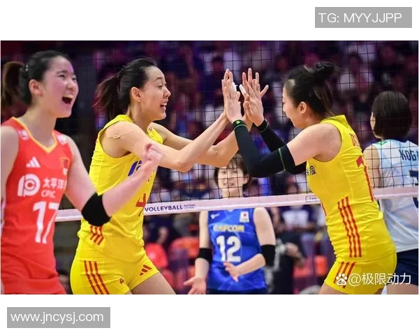 重温经典对决中国女排与美国队的巅峰对抗赛精彩回顾
